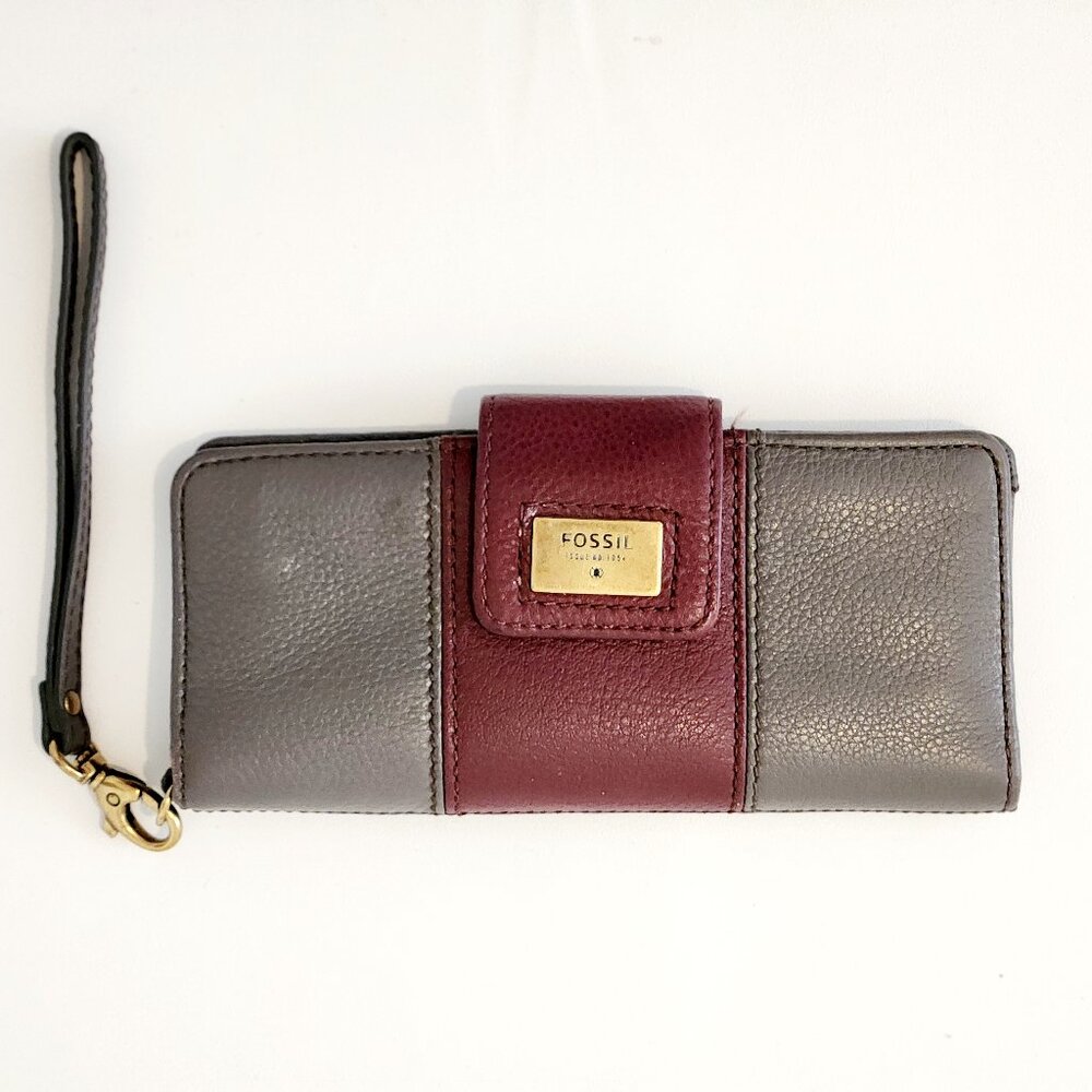 Fossil "Issue No 1954" Leather Credit Card and Money Wallet
